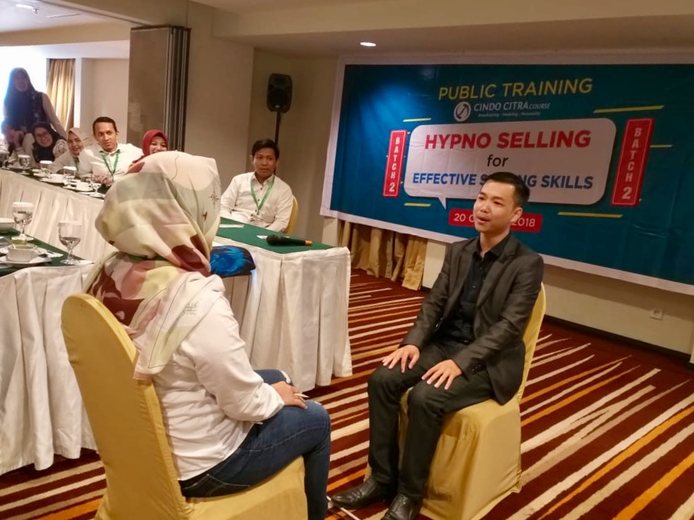 PUBLIC TRAINING HYPNO SELLING FOR EFFECTIVE SELLING SKILLS